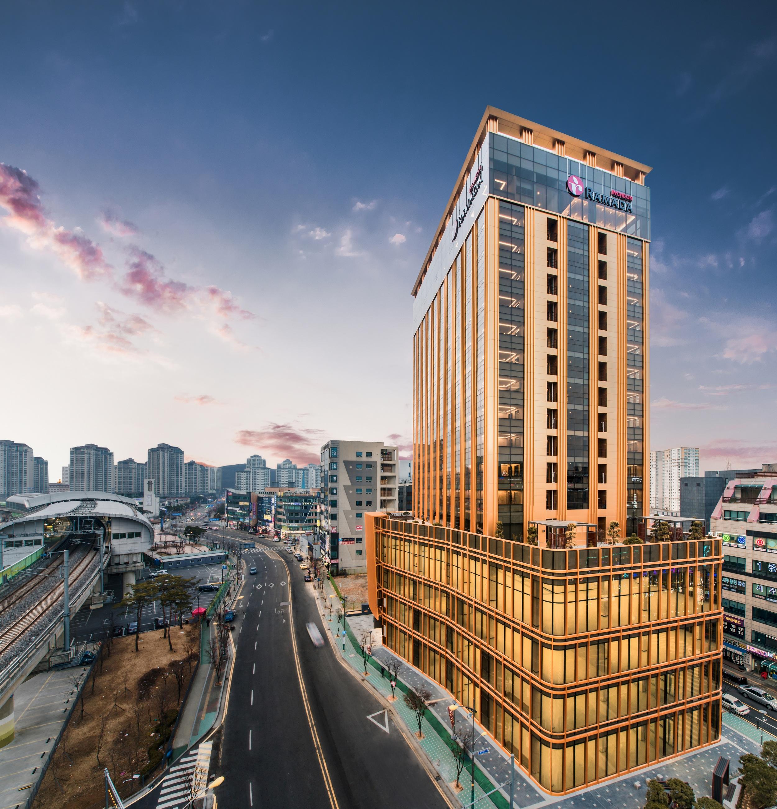 Gloucester Hotel Incheon Exterior photo