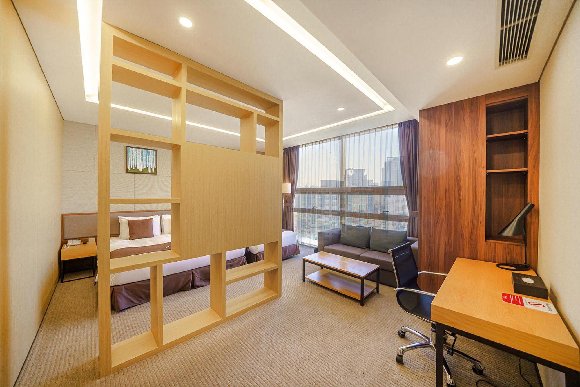 Gloucester Hotel Incheon Exterior photo